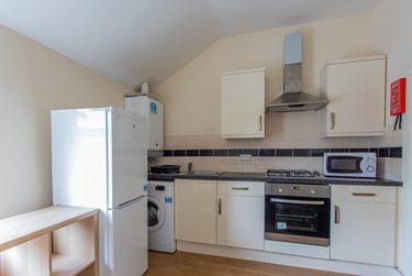 2 bed house, Colum Road, Cathays, Cardiff, CF103EF - Image 3